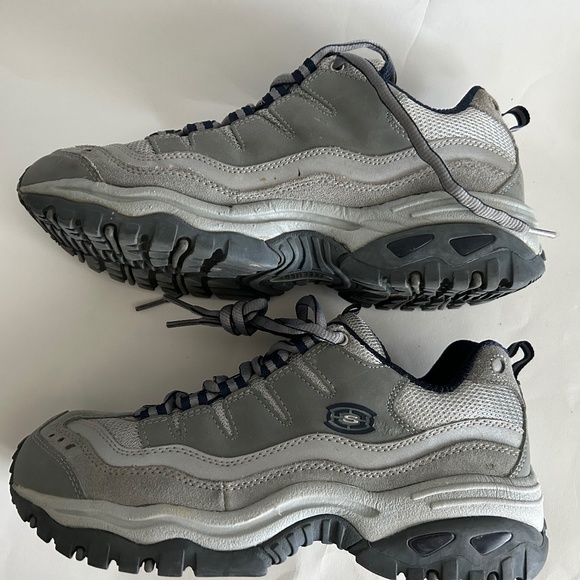 sketchers sport trail sneakers for men 10